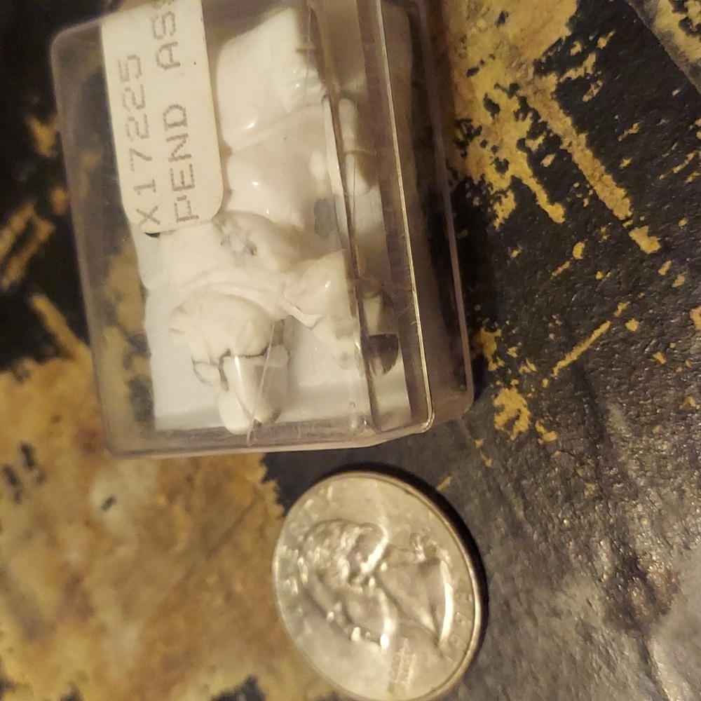 Dead stock vintage crystal necklace. Hand carved howlite native American bear